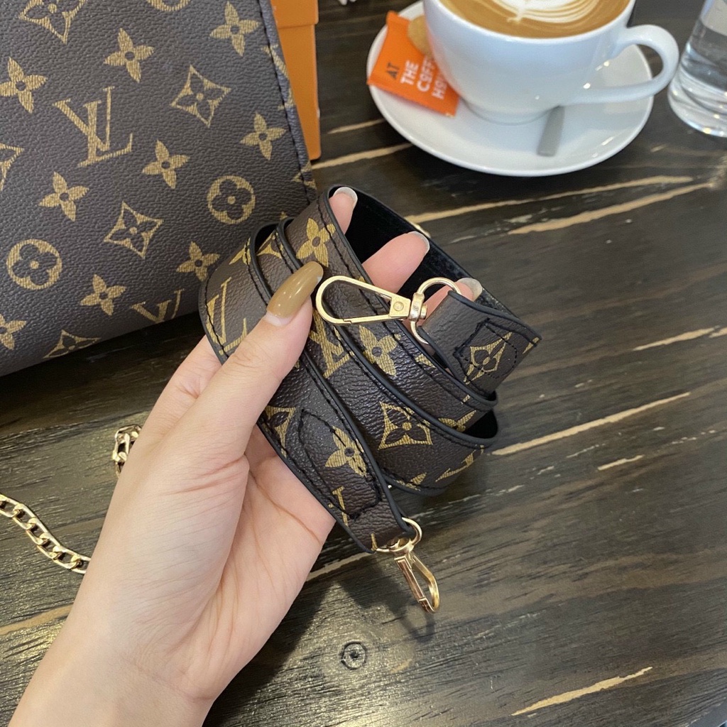 Clutch cầm tay LV hoa nâu nữ,FREESHIP,size 20 cm