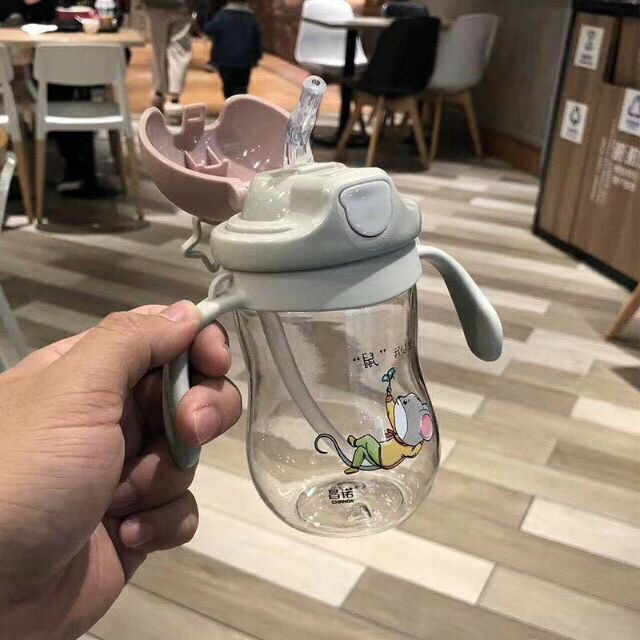 Bình ngôi sao uống nước ống hút có tay cầm 380ml ngôi sao