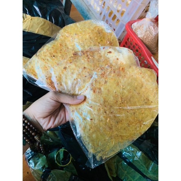 Bánh tráng muối tỏi bonbon