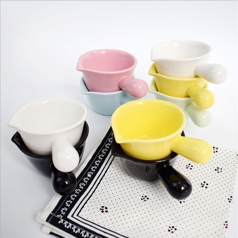 Bát sứ ăn dặm hình gáo tay béo 80ml - Nhiều màu