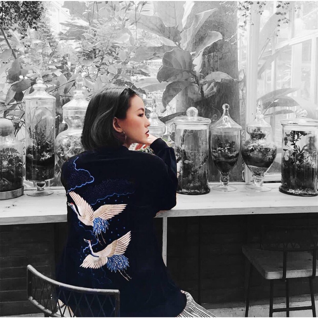 Modesty - Áo khoác nhung thêu hạc Kuren Velvet Bomber