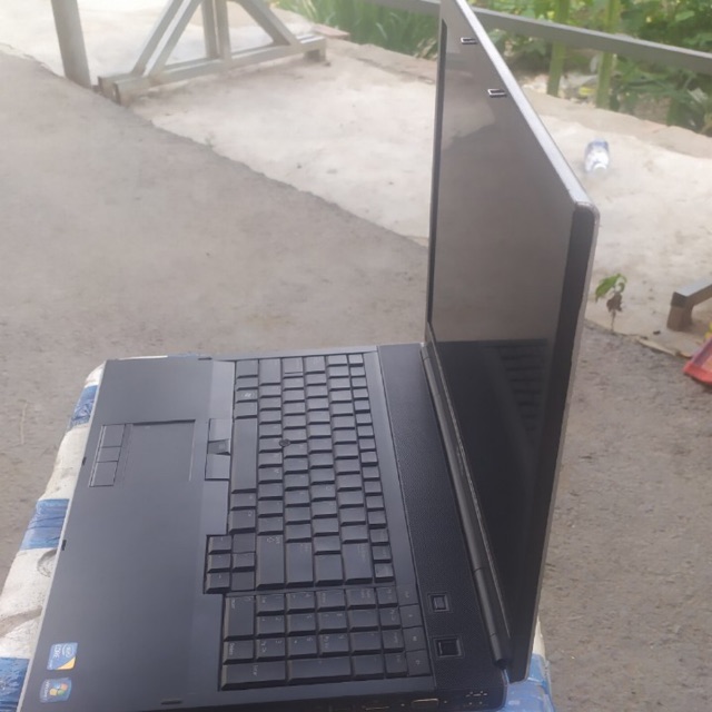 Mấy trạm dell  lutilute 6500m core i7