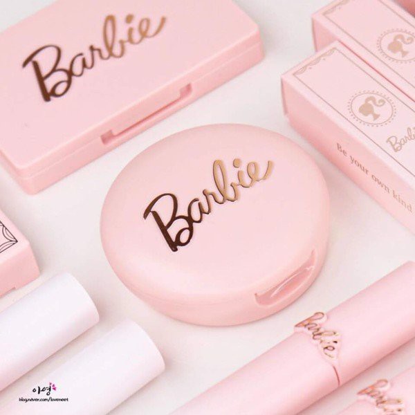 [Phiên Bản Giới Hạn] Phấn Phủ Dạng Nén Eglips Blur Powder Pact - Eglips x Barbie Limited Edition 9g