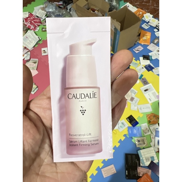Serum chống lão hóa, nâng cơ Caudalie resveratrol-lift serum liftant fermete