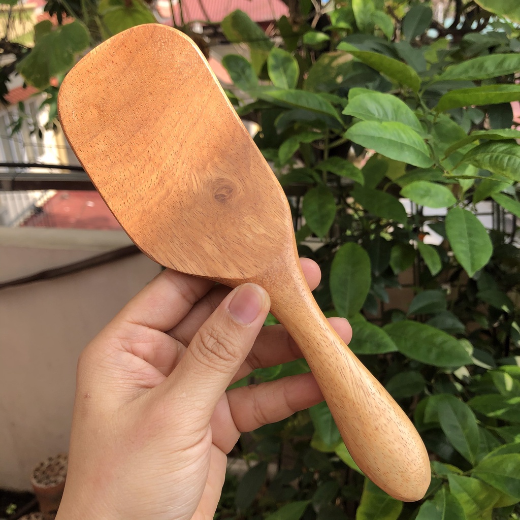 Muôi xới cơm cán tròn bằng gỗ tự nhiên - chiu nhiệt độ cao - HAHANCO