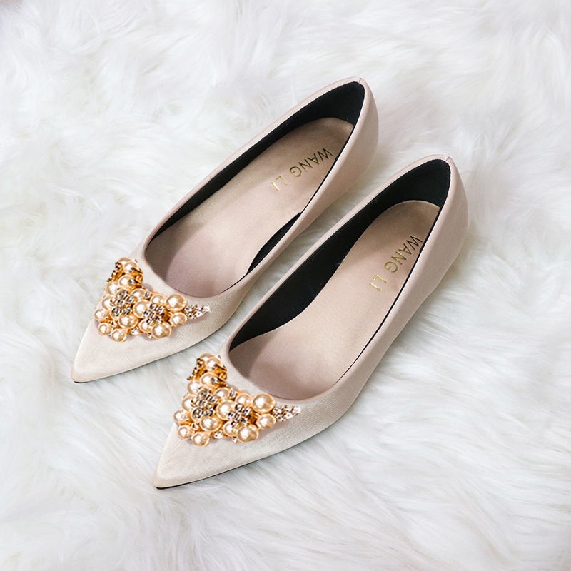 Giày Búp Bê Mũi Nhọn Bằng Satin Đính Đá Ngọc Trai Giả Cỡ 33-44 Cho Cô Dâu