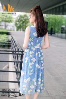 Đầm maxi cổ yếm