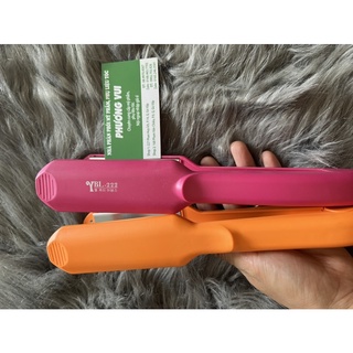 Máy kẹp duỗi Ybl _ 222 bản vừa có 2 màu cam và hồng máy nhẹ rất tiện lợi kho mang theo khi đi du lịch