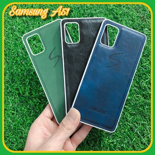 Ốp lưng Samsung A51 giả da lưng cứng viền trắng in logo hãng CỰC ĐẸP