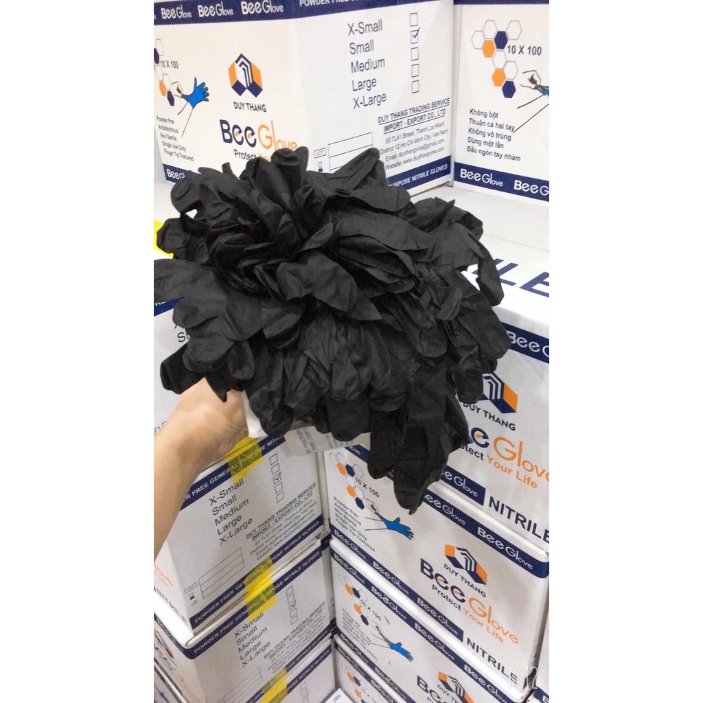 Găng tay y tế Nitrile Bee Glove màu đen,chuyên phun xăm nghệ thuật , thùng 10 hộp, hộp 100 cái