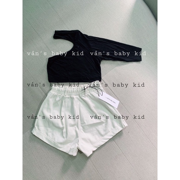 Set áo lệch vai quần short lưng cao bé gái