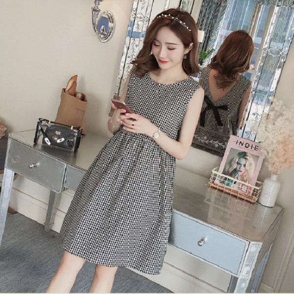 Đầm bầu sát nách xinh xắn