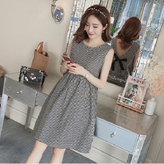 Đầm bầu sát nách xinh xắn