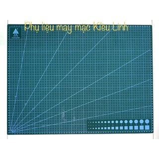 Bảng cắt A2 (45x60cm).