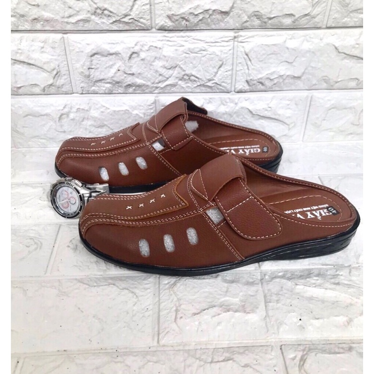 Dép sapo nam đẹp..da mềm..mã SP05..Size từ 38-43.màu vàng bò..mẫu mới nhất hiện nay