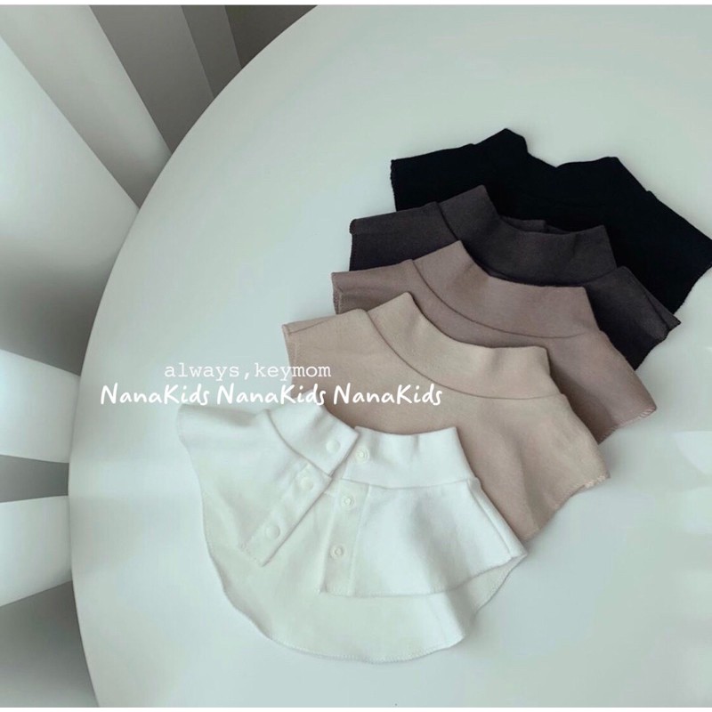 Yếm cổ Peekaboo thu đông 2023