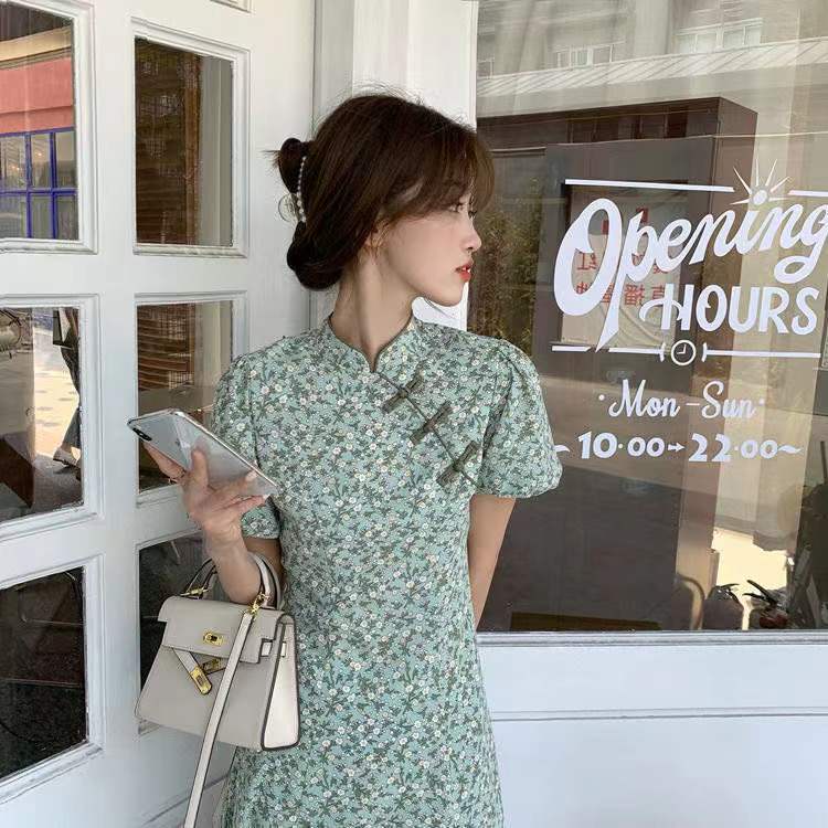 Sườn xám cách tân thiết kế in họa tiết hoa thời trang mùa hè 2021 cho nữ