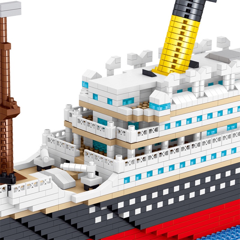 Bộ đồ chơi lắp ráp Sluban mô hình tàu Titanic 4404 mảnh dành cho bé