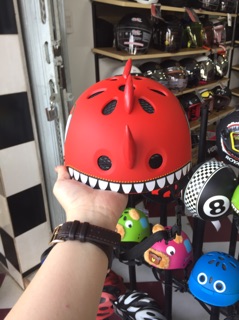 Mũ bảo hiểm cho bé