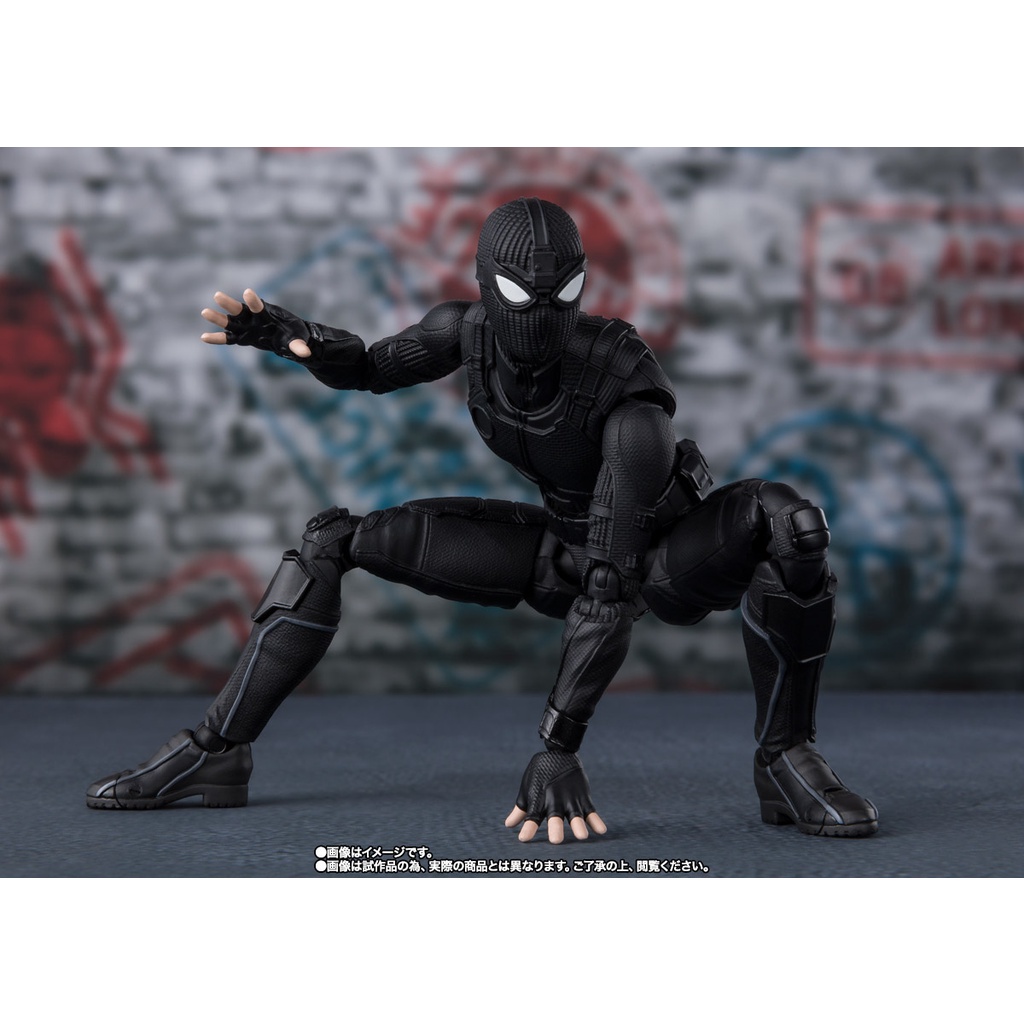 Mô Hình Spider Man Black Stealth Suit Marvel Far From Home SHF Có Khớp