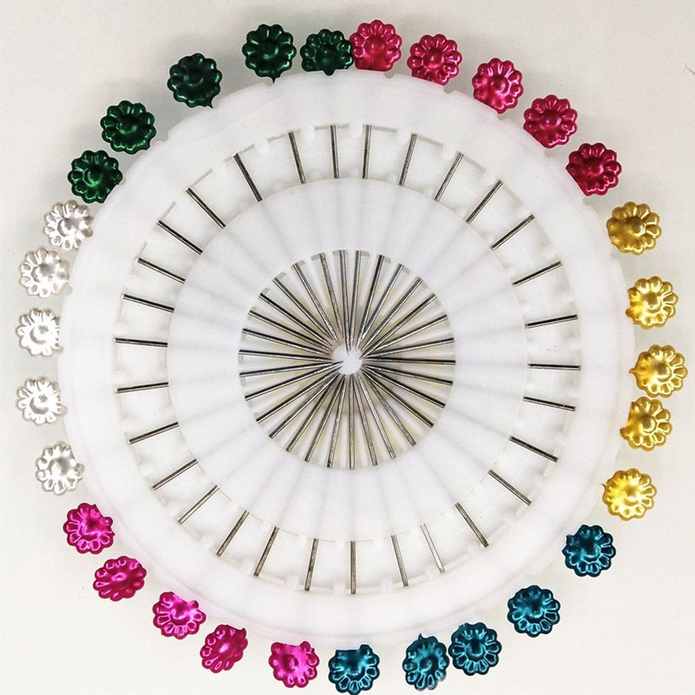 Kim may quần áo nhiều màu