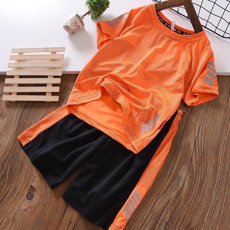 Set đồ thể thao hai món gồm áo thun tay ngắn dáng rộng kèm quần short vải mỏng nhanh khô thời trang mùa hè cho bé trai