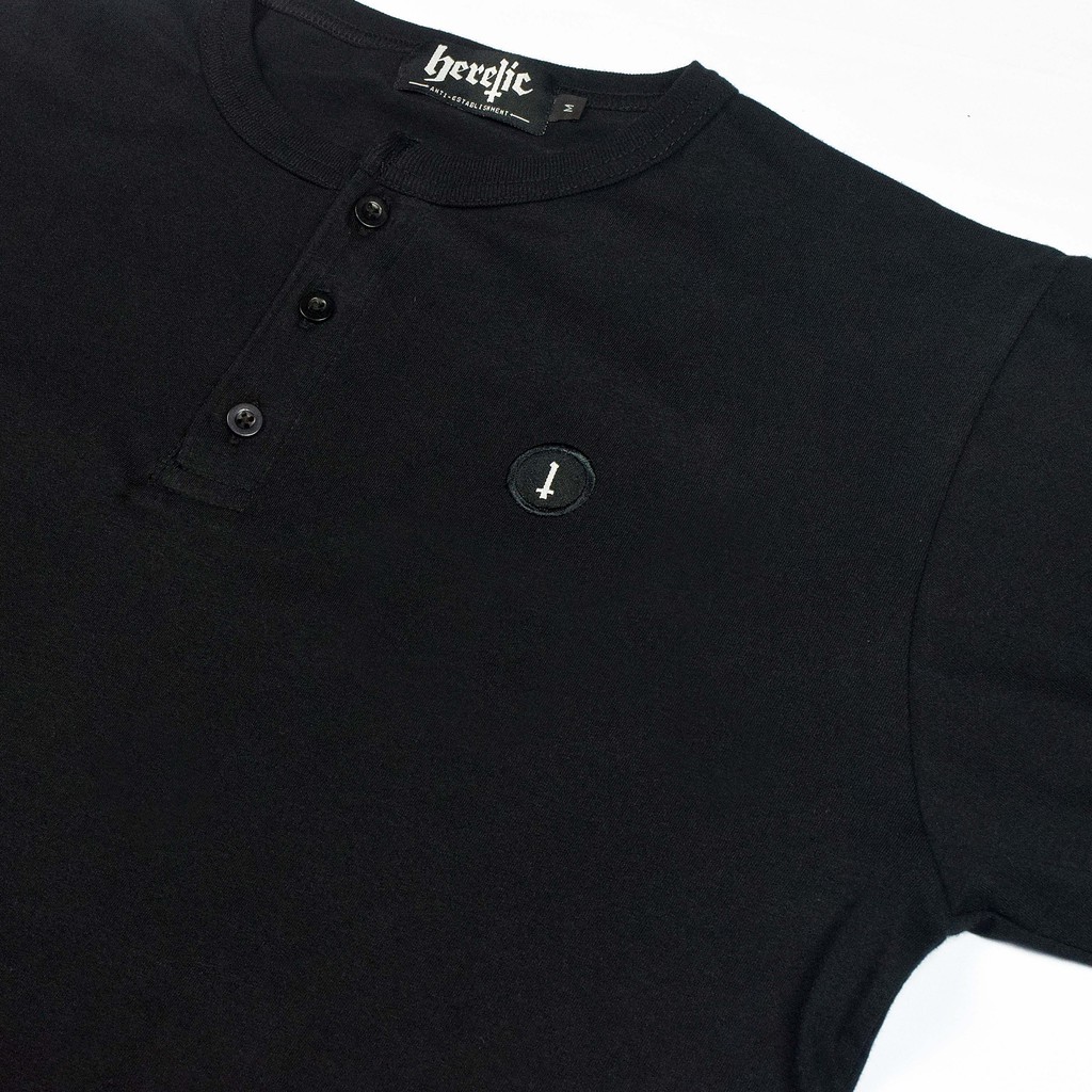 Áo Thun Tay Dài In Chữ Henley - Blacken