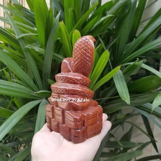 Tượng con rắn gỗ hương