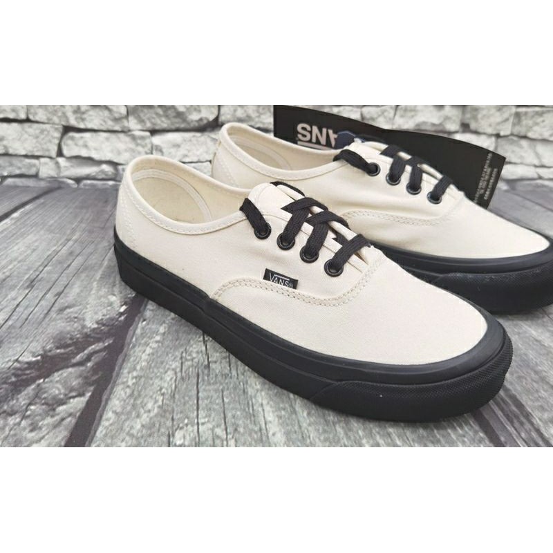 [AUTH ORDER] GIÀY VANS AUTHENTIC BLACK AND WHITE