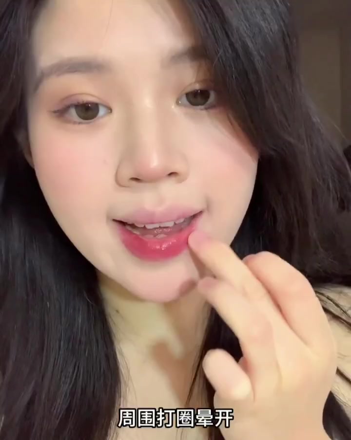 (Giá sỉ)Son Bóng Cappuvini Dưỡng Ẩm Chống Thấm Nước Không Dính Màu Sắc Tươi Tắn Bong Son bóng son cappuvini gấu hồng | BigBuy360 - bigbuy360.vn