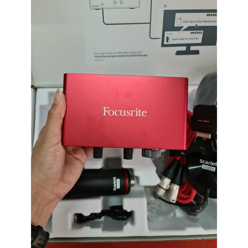 Bộ Thu Âm Mini Focusrite Scarlett Solo Studio Pack 3rd (Gen)