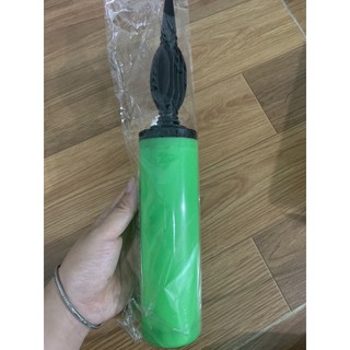 Đồ bơm bóng bằng tay