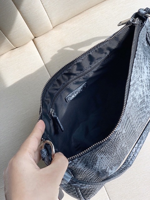 TÚI MANGO DÁNG THUYỀN