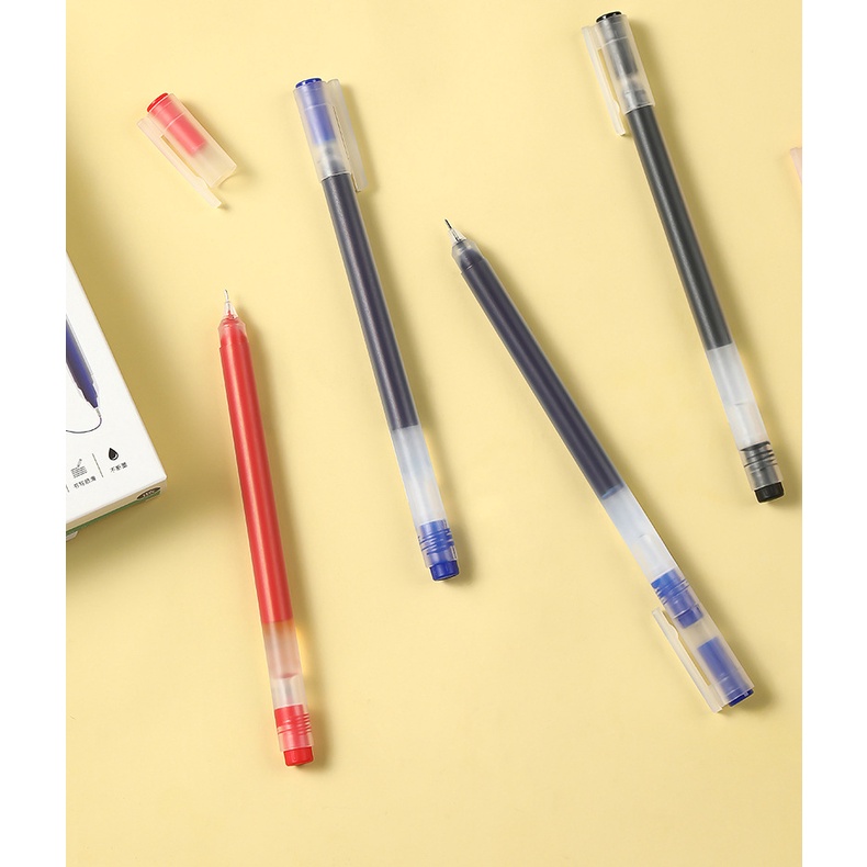 Set 12 Bút Bi Nước Ngòi 0.5mm Vỏ Carbon Màu Đen Tiện Dụng Cho Học Sinh/Văn Phòng