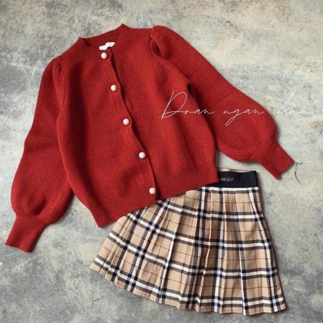 SET ÁO LEN ĐỎ CÚC NGỌC MIX CHÂN VÁY KẺ