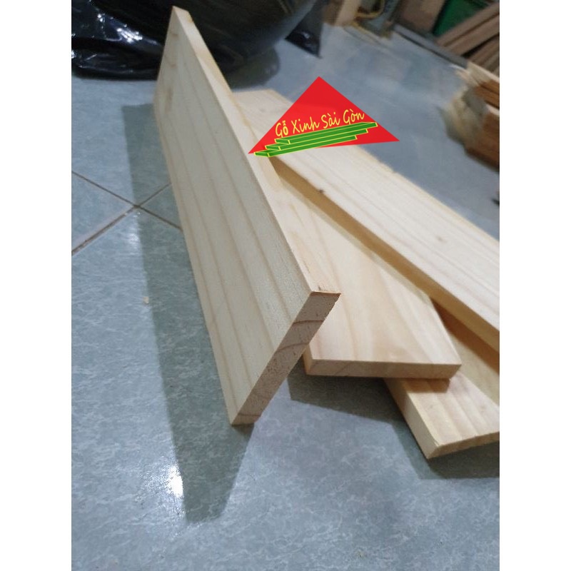 Thanh gỗ thông mới dài 50cm rộng 10cm dày 1.5cm được bào láng đẹp 4 mặt