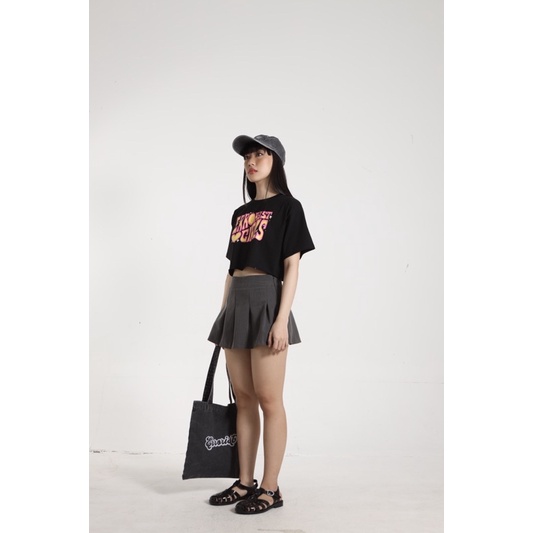 Áo ERRORIST croptop stroke logo màu hồng/đen