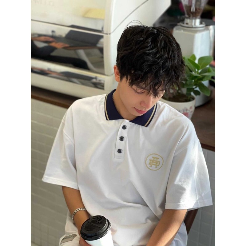 Áo thun có cổ (Eyes Polo), chi tiết thêu con mắt ngay nút áo độc đáo | BigBuy360 - bigbuy360.vn