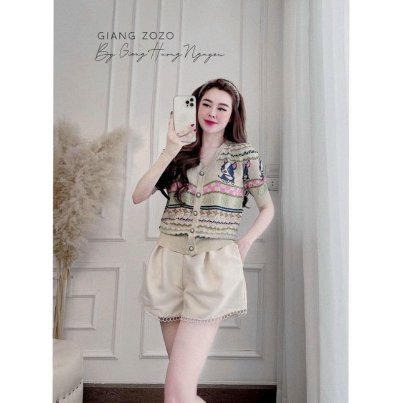 Quần sooc vải chân ren