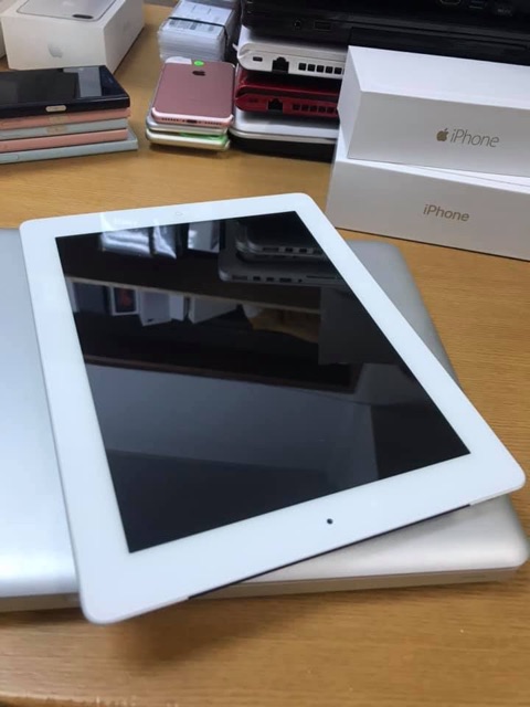 Máy tính bảng ipad 4 3G/4G + Wifi Trắng + Đen.New98-99% zin100% | BigBuy360 - bigbuy360.vn