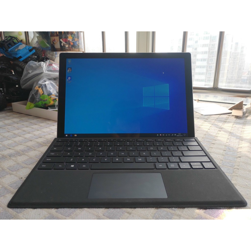 Laptop 2 trong 1 kiêm máy tính bảng surface pro 4 core i5-6300U | BigBuy360 - bigbuy360.vn