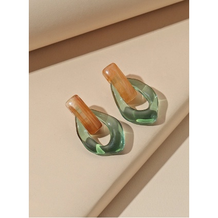 Bông tai acrylic giọt nước