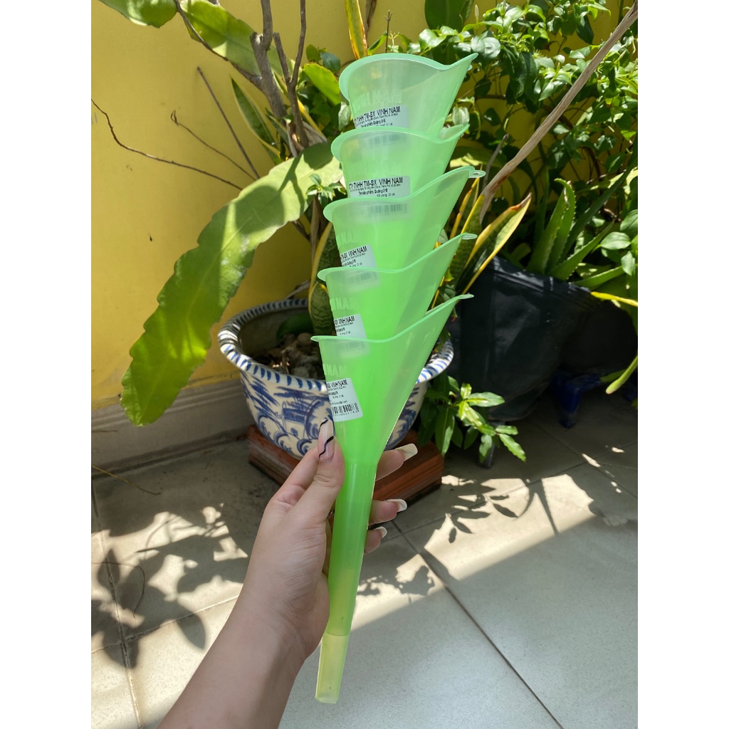 Phễu nhớt, quặng châm dầu nhớt xe máy và ống bơm nhớt láp 60ml cho xe tay ga