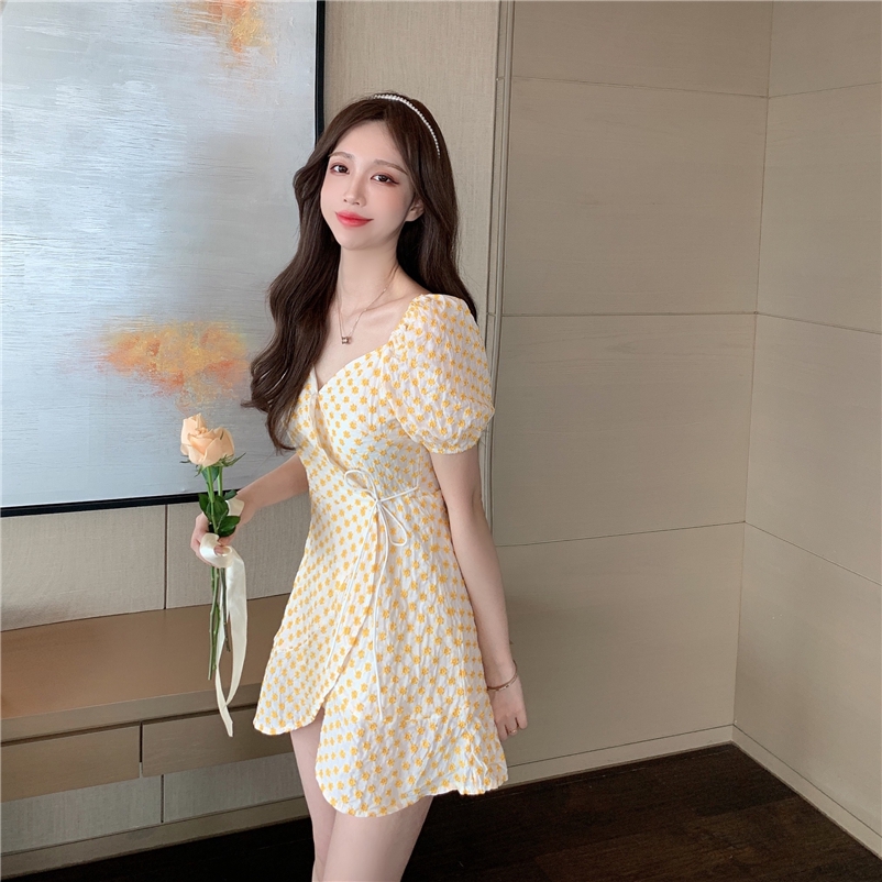 Đầm Cổ Chữ V Thiết Kế Quyến Rũ Thời Trang | BigBuy360 - bigbuy360.vn