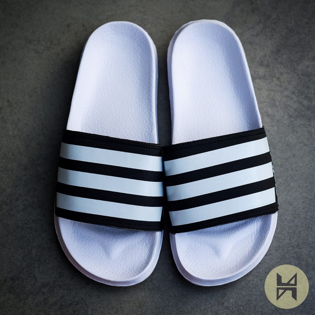 Giày Sandal Adidas Adilette Chính Hãng Cá Tính Trẻ Trung