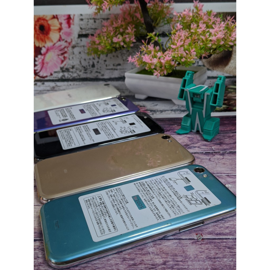 [Mã 2611DIENTU500K hoàn 7% đơn 300K] Điện thoại Sharp SHV39(605sh) đẹp nguyên zin, hàng 98% | BigBuy360 - bigbuy360.vn