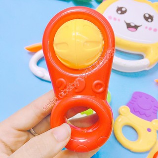 Đồ Chơi Xúc Xắc Cho Bé