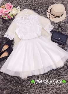 Đầm ren tay con công chúa