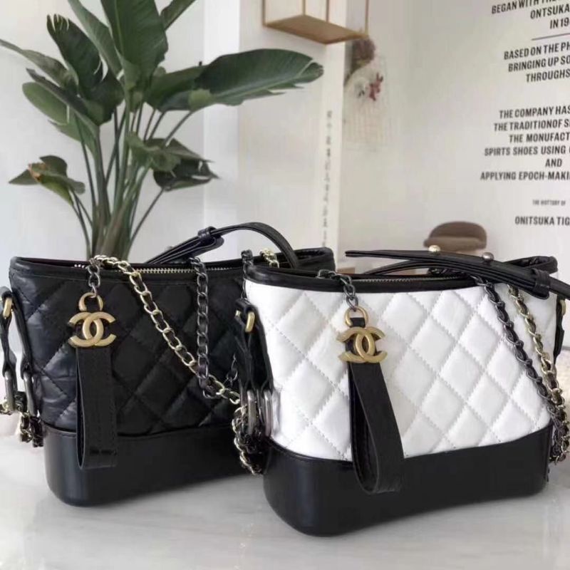 Túi nữ C.N Hobo Garbie sz21cm tặng kèm khăn da nhám cực đẹp