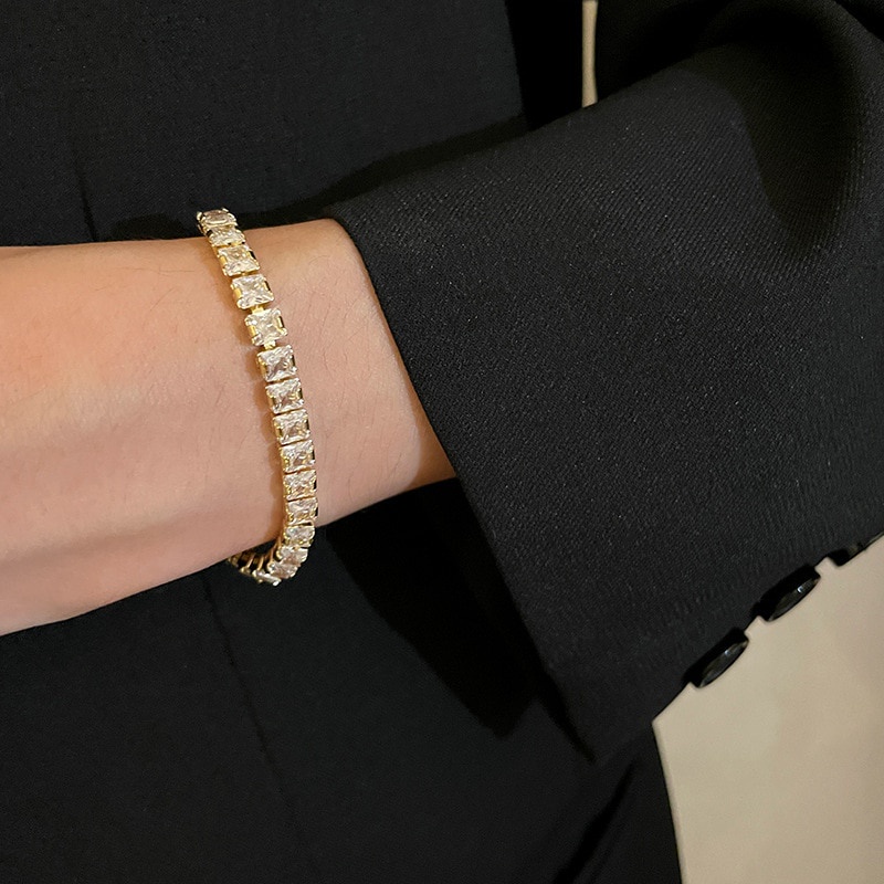 Vòng Tay Kim Loại Đính Đá Zircon Thời Trang Cho Nữ